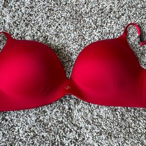 Victoria's Secret Red T-Shirt Bra with Molded Cups